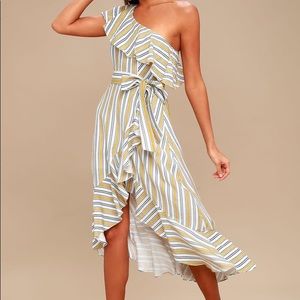 NWT Lulu’s High Tide Yellow Striped One Shoulder Midi Dress